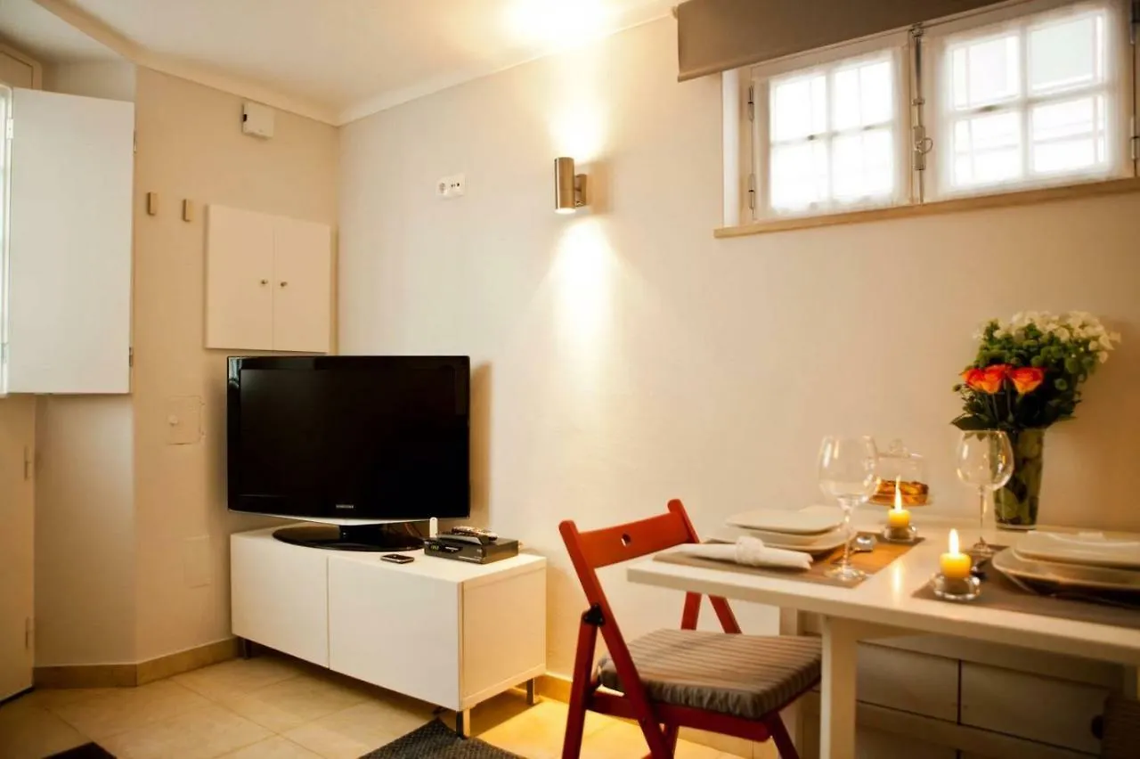 Apartment Bica Little House Hotel Lisbon